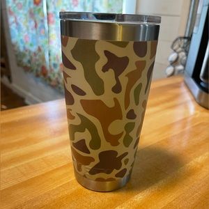 Yeti Camo Rambler 20oz used